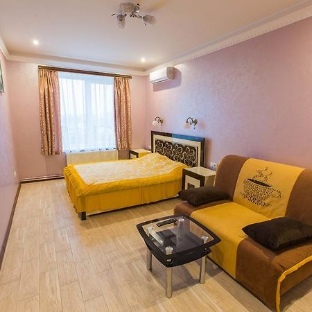 Modern Apartment On Akademika Sakharova 27A İvano-Frankivsk Dış mekan fotoğraf