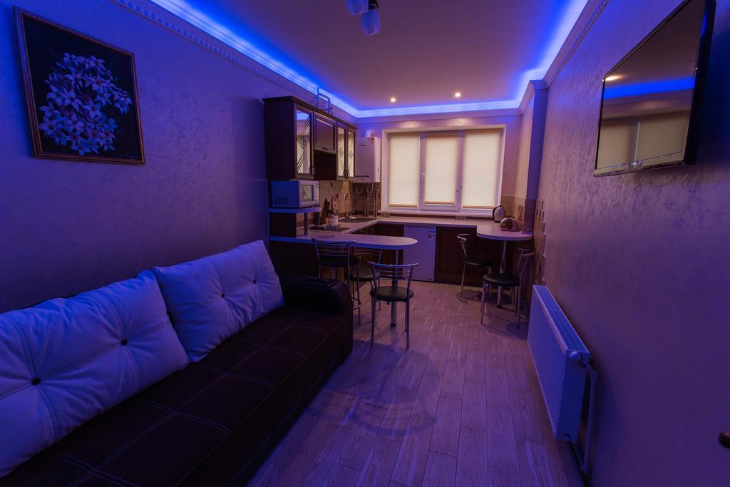 Modern Apartment On Akademika Sakharova 27A İvano-Frankivsk Dış mekan fotoğraf