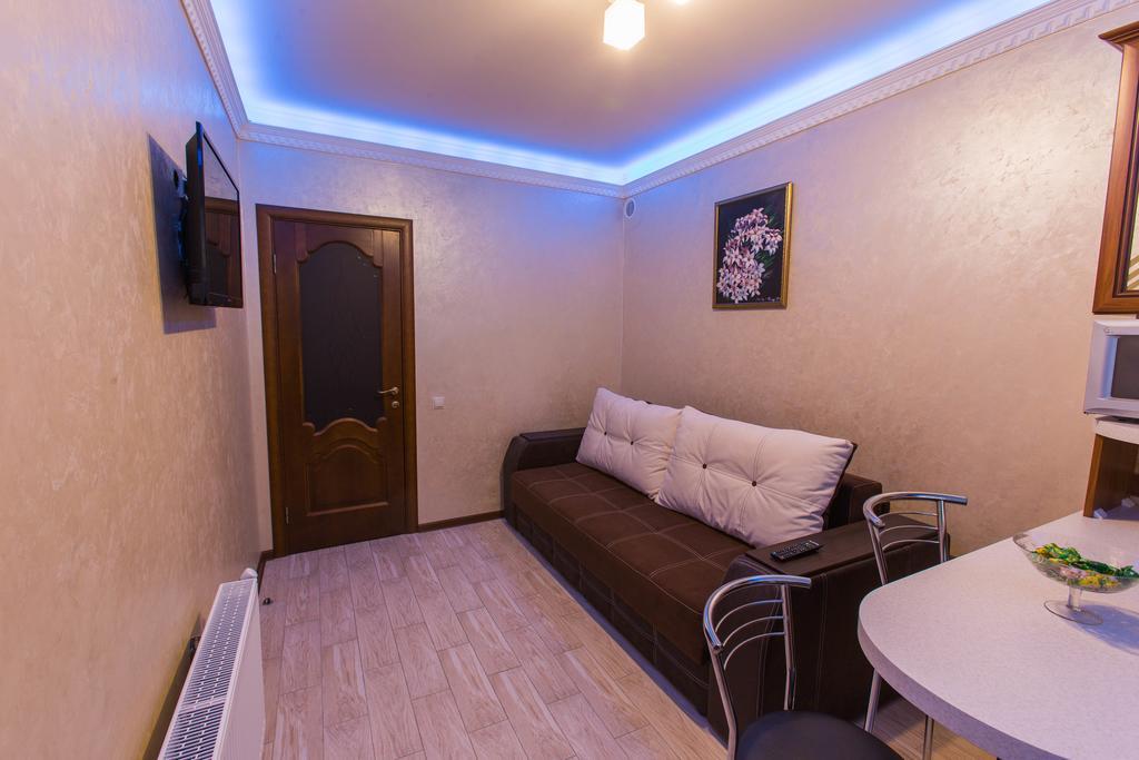 Modern Apartment On Akademika Sakharova 27A İvano-Frankivsk Dış mekan fotoğraf