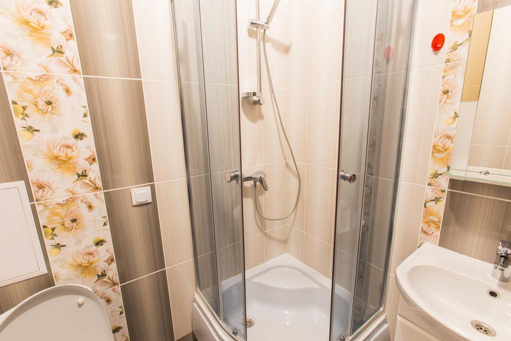 Modern Apartment On Akademika Sakharova 27A İvano-Frankivsk Dış mekan fotoğraf